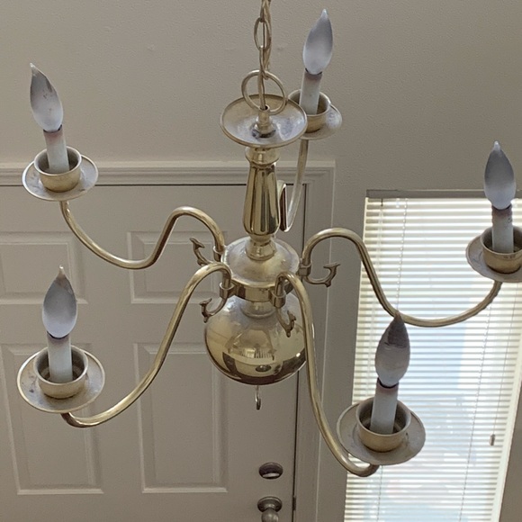 Chandelier - Picture 2 of 2